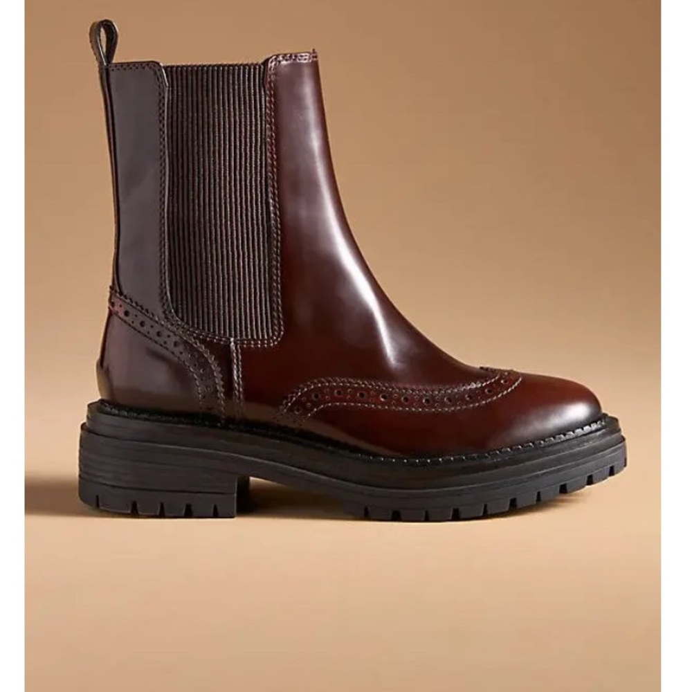 Elegant Leather Ankle Boots in Rich Brown